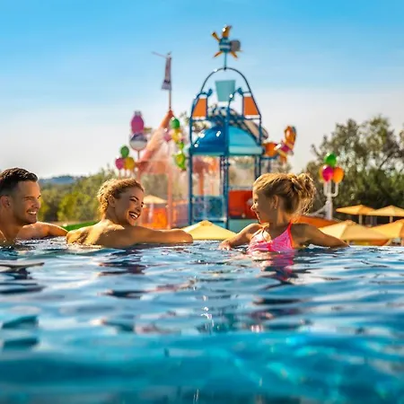 Istra Premium Camping 5* Фунтана